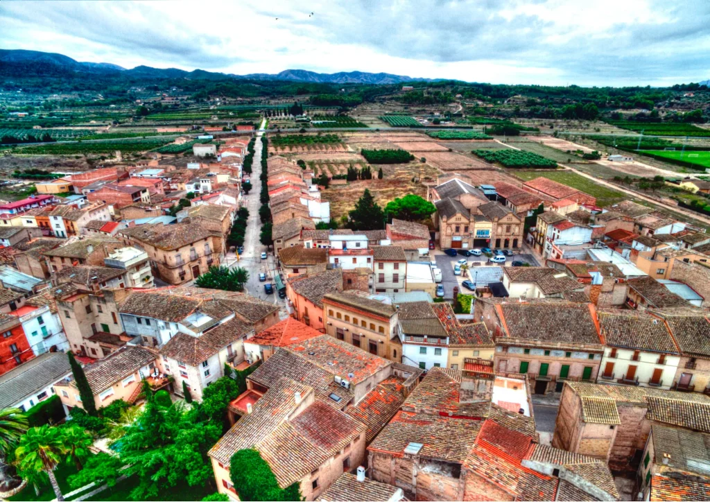 Vista panoràmica del poble de Ginestar