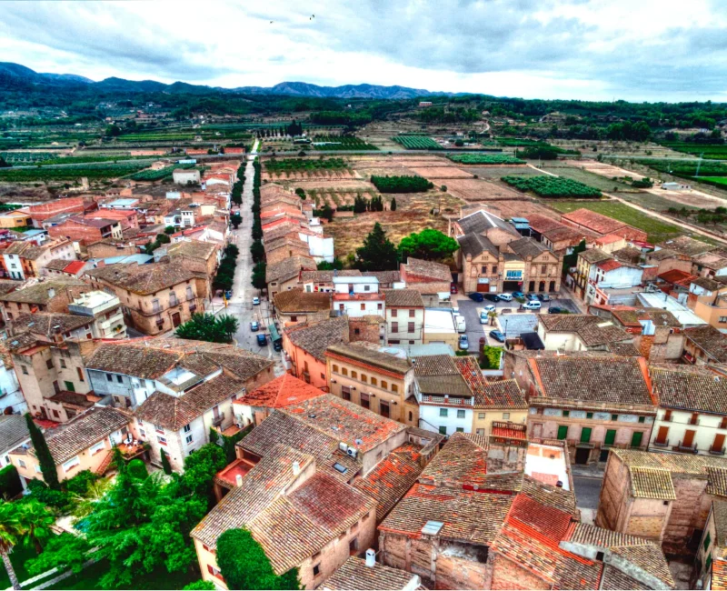 Vista panoràmica del poble de Ginestar