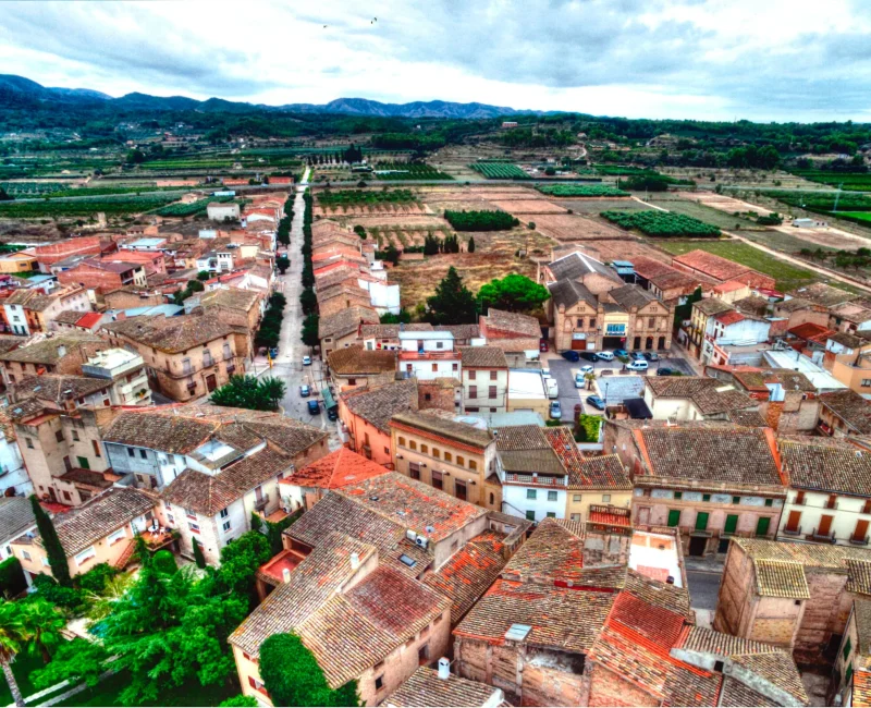 Vista panoràmica del poble de Ginestar